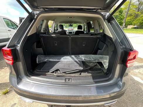 Used 2019 Volkswagen Atlas SE w/ Towing Package AWD/4WD image 29