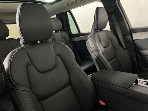 New 2026 Volvo XC90 B5 Ultra image 24