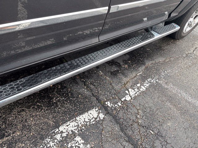 Used 2016 RAM 1500 Laramie w/ Convenience Group AWD/4WD image 10