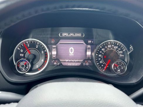 Used 2021 RAM 3500 Laramie AWD/4WD image 12