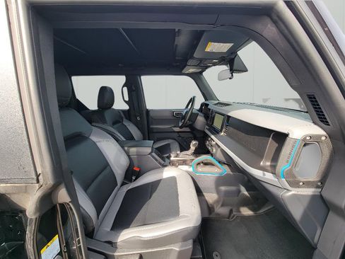 Used 2023 Ford Bronco Black Diamond image 33