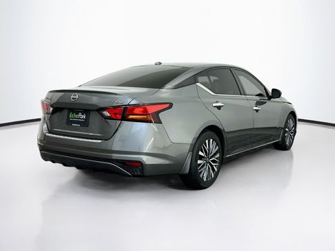 Used 2023 Nissan Altima 2.5 SV FWD image 9