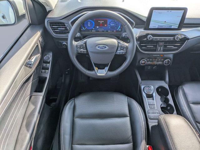 Used 2021 Ford Escape Titanium w/ Class II Trailer Tow Package AWD/4WD image 17