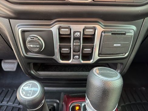 Used 2021 Jeep Gladiator Sport w/ Quick Order Package 24Q 80Th AWD/4WD image 43