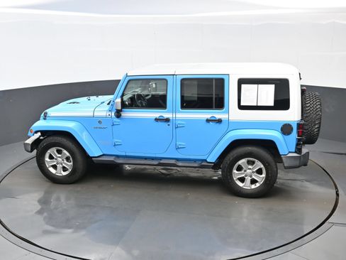 Used 2017 Jeep Wrangler Unlimited Sahara w/ Quick Order Package 24E Chief AWD/4WD image 33