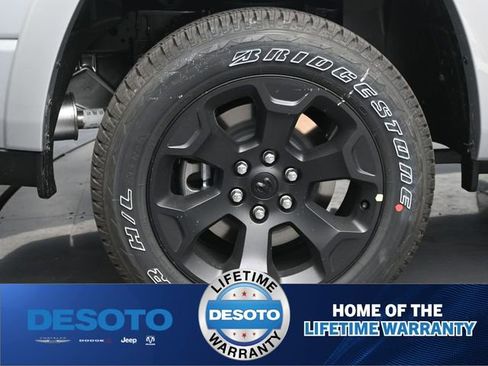 New 2026 RAM 1500 4x4 Crew Cab image 33