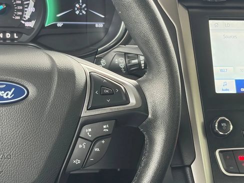 Used 2020 Ford Fusion SEL FWD image 30