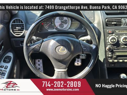 Used 2004 Lexus IS 300 RWD image 19