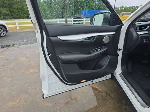 Used 2019 INFINITI QX50 Essential w/ Premium Audio Package FWD image 39
