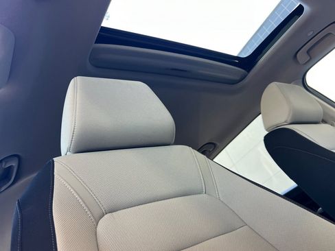 Used 2023 Honda CR-V EX image 15
