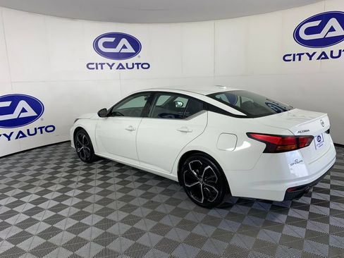 Used 2025 Nissan Altima 2.5 SR FWD image 5