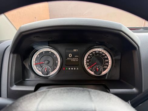 Used 2018 RAM 3500 Tradesman w/ Popular Equipment Group image 17