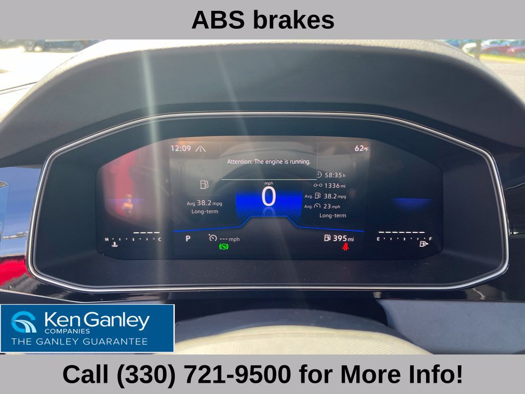 Used 2026 Volkswagen Jetta SE FWD image 30