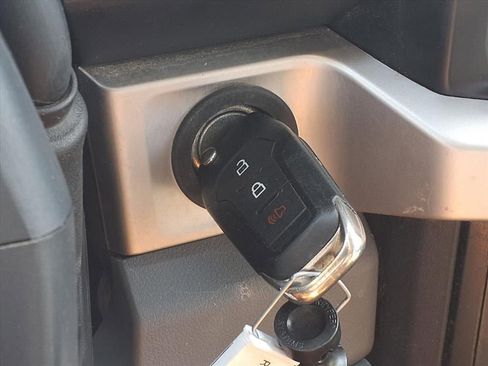 Used 2024 Ford F250 XLT w/ FX4 Off-Road Package image 10