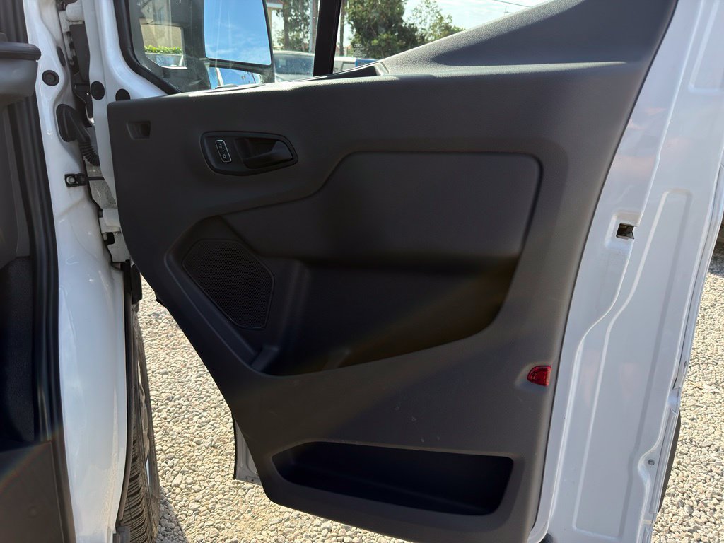 Used 2022 Ford E-Transit 148 High Roof w/ Load Area Protection Package RWD image 31