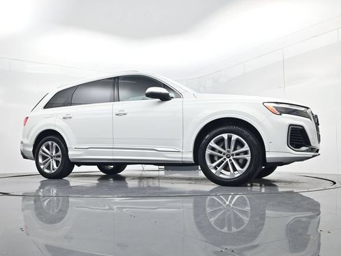 Used 2025 Audi Q7 3.0T Premium Plus AWD/4WD image 56