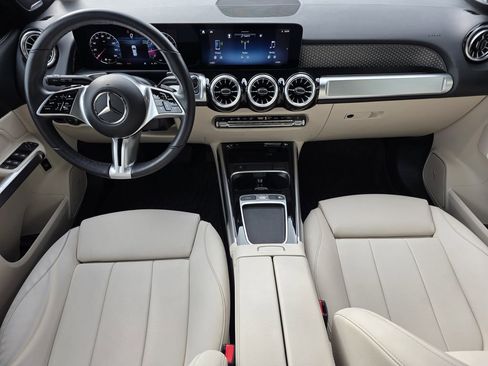 Certified 2024 Mercedes-Benz GLB 250 4MATIC image 16