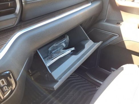 Used 2025 Chevrolet Silverado 1500 LT image 8