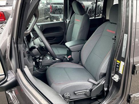 New 2025 Jeep Wrangler Unlimited Rubicon w/ Steel Bumper Group image 9