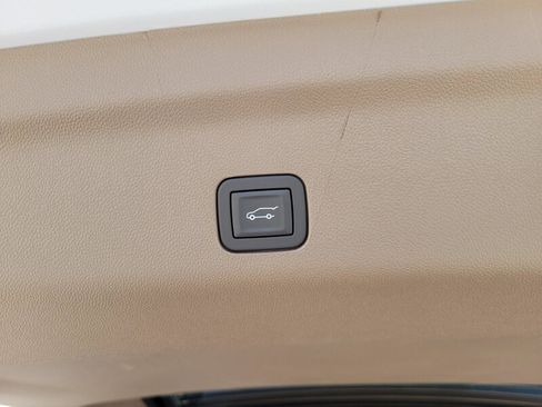 New 2026 GMC Yukon XL Denali w/ Denali Reserve Package RWD image 9
