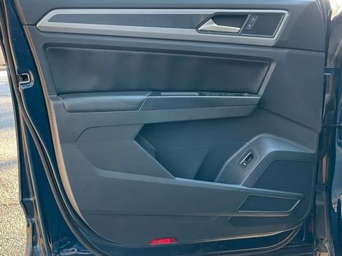 Used 2021 Volkswagen Atlas SE w/ Panoramic Sunroof Package FWD image 13