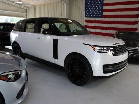 Used 2025 Land Rover Range Rover Long Wheelbase SE AWD/4WD image 41
