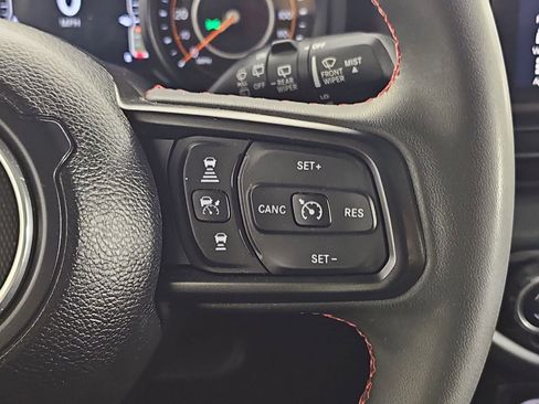 Used 2024 Jeep Wrangler Unlimited Rubicon image 20