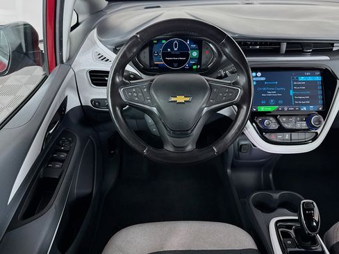 Used 2020 Chevrolet Bolt LT image 16
