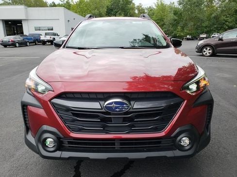 Used 2025 Subaru Outback Premium image 8