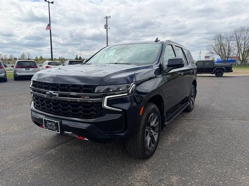Used 2022 Chevrolet Tahoe Z71 w/ Luxury Package AWD/4WD image 11