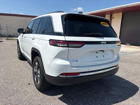 Used 2023 Jeep Grand Cherokee 4WD 4xe image 5