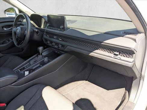 Used 2024 Honda Accord EX image 19