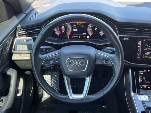 Used 2019 Audi Q8 Premium Plus AWD/4WD image 24