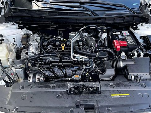 Certified 2024 Nissan Altima 2.5 SV w/ SV Premium Package FWD image 32