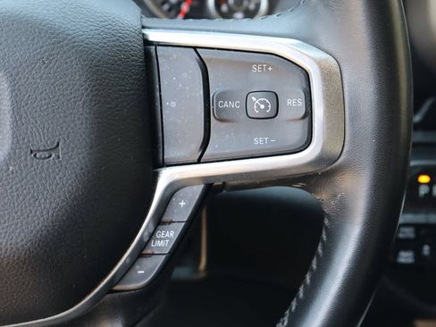 Used 2022 RAM 1500 Laramie AWD/4WD image 12