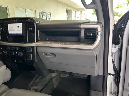 Used 2025 Ford F350 XL w/ XL Chrome Package AWD/4WD image 4