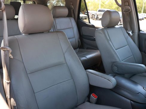 Used 2007 Toyota Sequoia SR5 image 16