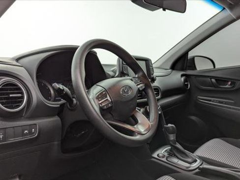 Used 2021 Hyundai Kona SE image 23