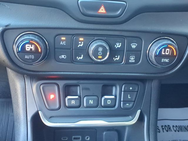 Used 2020 GMC Terrain SLE w/ Driver Convenience Package AWD/4WD image 23