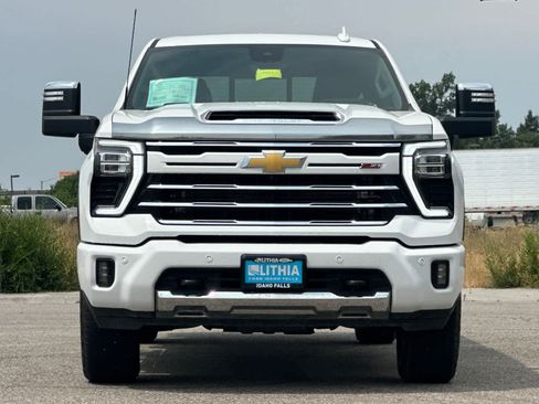 Used 2025 Chevrolet Silverado 3500 LTZ w/ Z71 Chrome Sport Edition AWD/4WD image 10