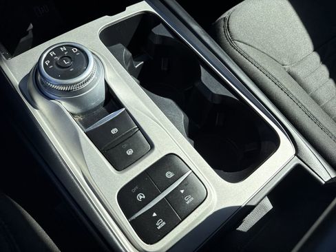 Used 2021 Ford Explorer XLT image 33