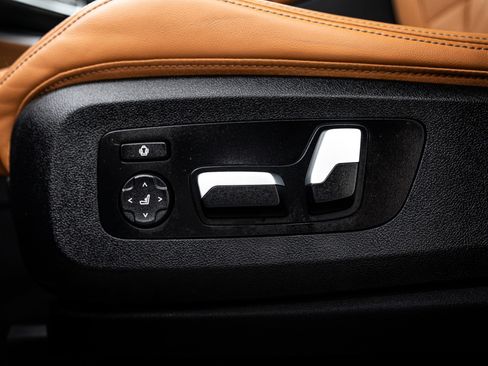 Used 2023 BMW X5 xDrive45e w/ Executive Package image 15