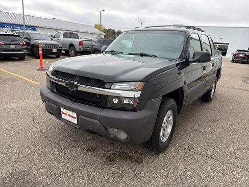 Used 2003 Chevrolet Avalanche 4x4 w/ Suspension Package, Off-Road image 8