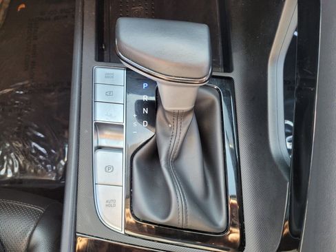 Used 2023 Hyundai Elantra Limited image 25