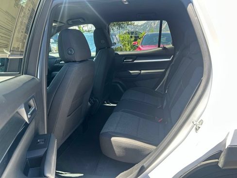 Used 2025 GMC Terrain Elevation AWD/4WD image 18