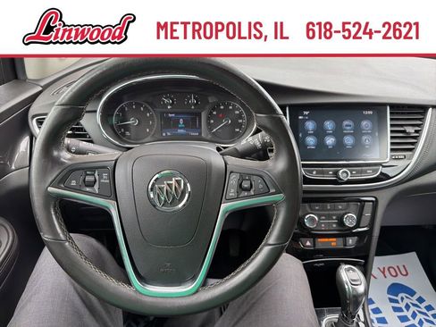 Used 2020 Buick Encore Preferred FWD image 2
