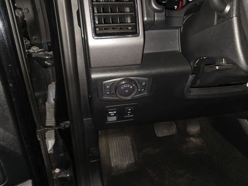 Used 2020 Ford F150 XLT w/ Equipment Group 302A Luxury image 9