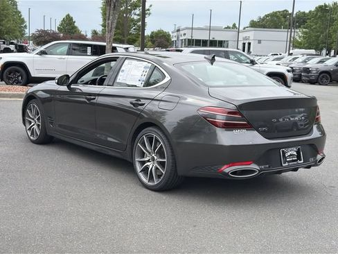 Used 2025 Genesis G70 2.5T RWD image 11