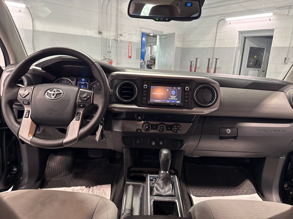 Used 2019 Toyota Tacoma SR5 RWD image 36