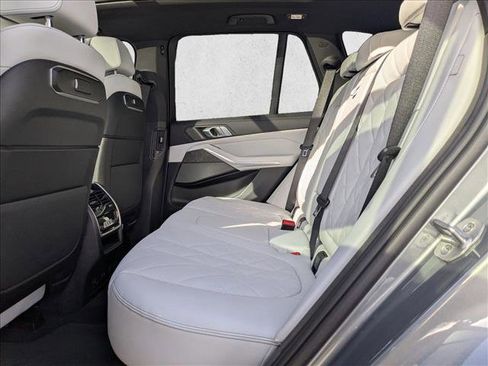 New 2026 BMW X5 xDrive50e w/ Climate Comfort Package image 17